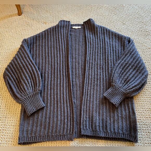 Urban Outfitters Truly Madly Deeply Grey Cardigan Sweater, Size Medium Oversized - Picture 1 of 6